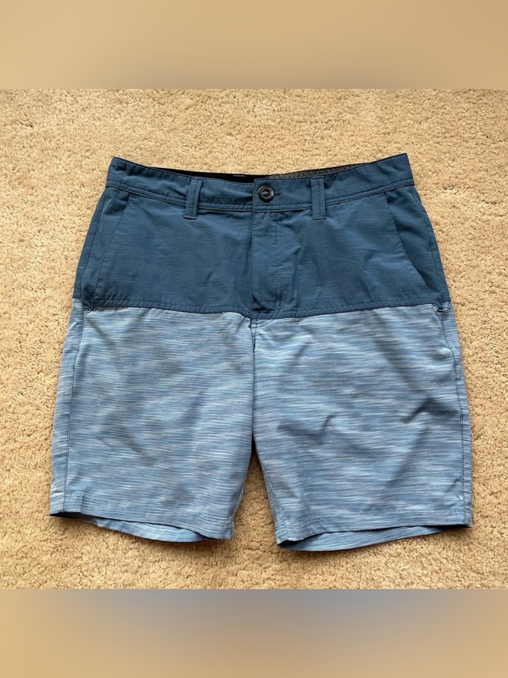 VOLCOM Men's Blue Surf & Turf 4-way Stretch Hybrid Shorts - Size 30 - VGUC
